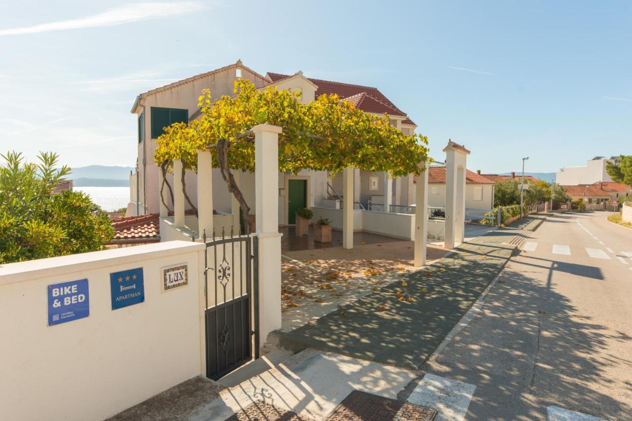 Apartments Lux Bol Zewnętrze zdjęcie