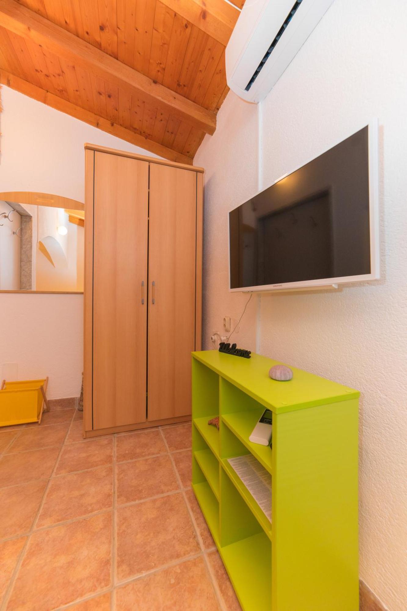 Apartments Lux Bol Zewnętrze zdjęcie