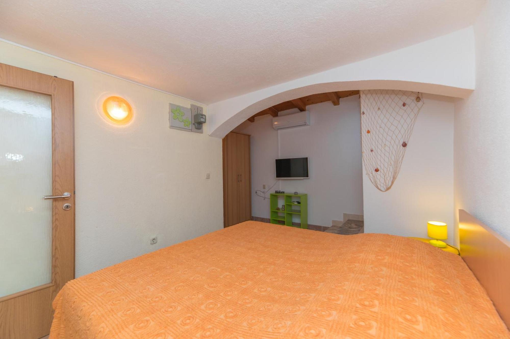 Apartments Lux Bol Zewnętrze zdjęcie