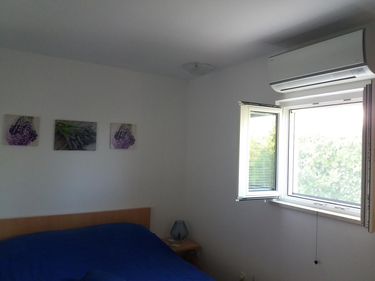 Apartments Lux Bol Zewnętrze zdjęcie